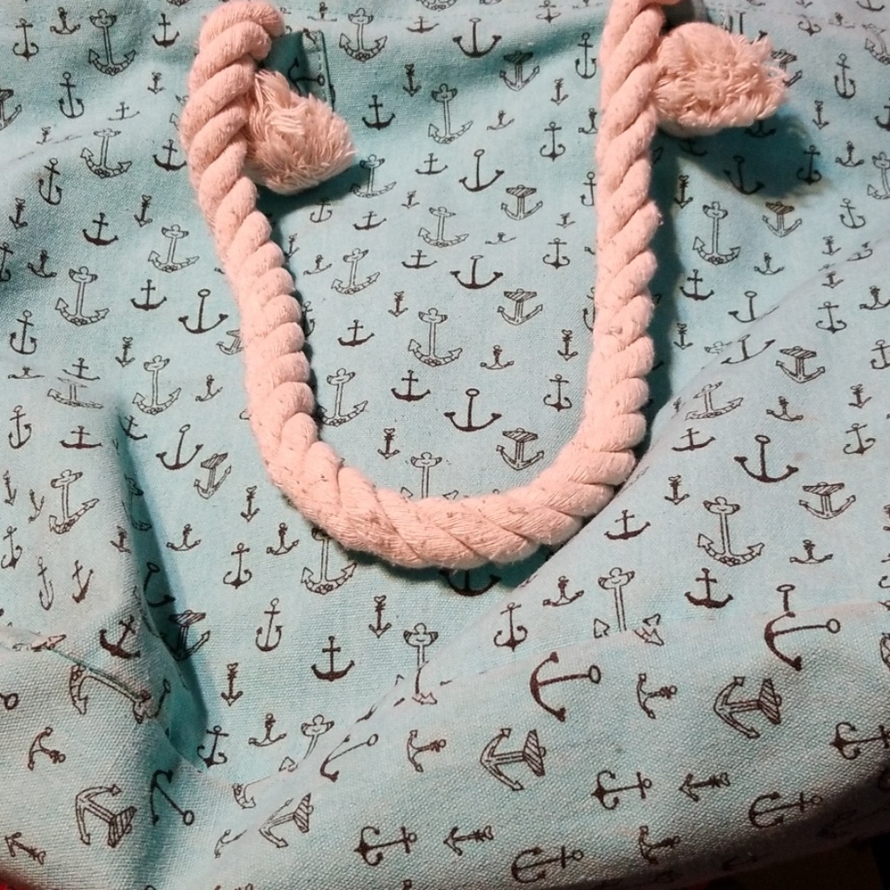 Tote bag
